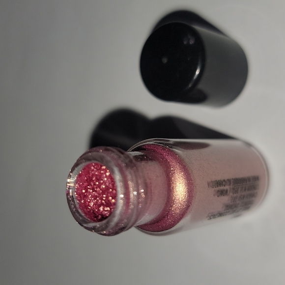 MAC PIGMENT VIAL - Picture 3 of 3
